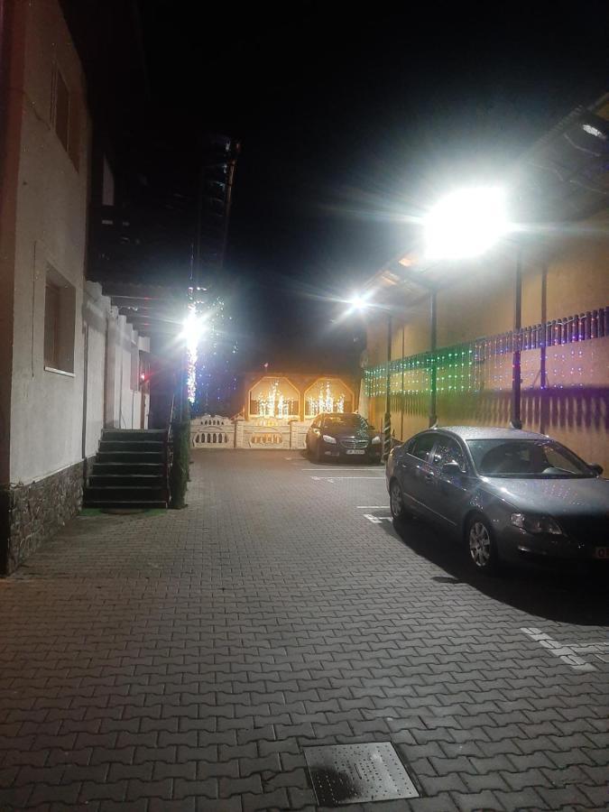 Casa Anemyra Hotel Sacele Exterior photo